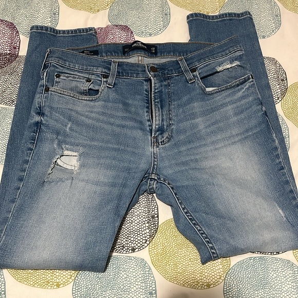 Bundle of 3 Hollister Jeans 32x30 Super Skinny - Picture 2 of 4
